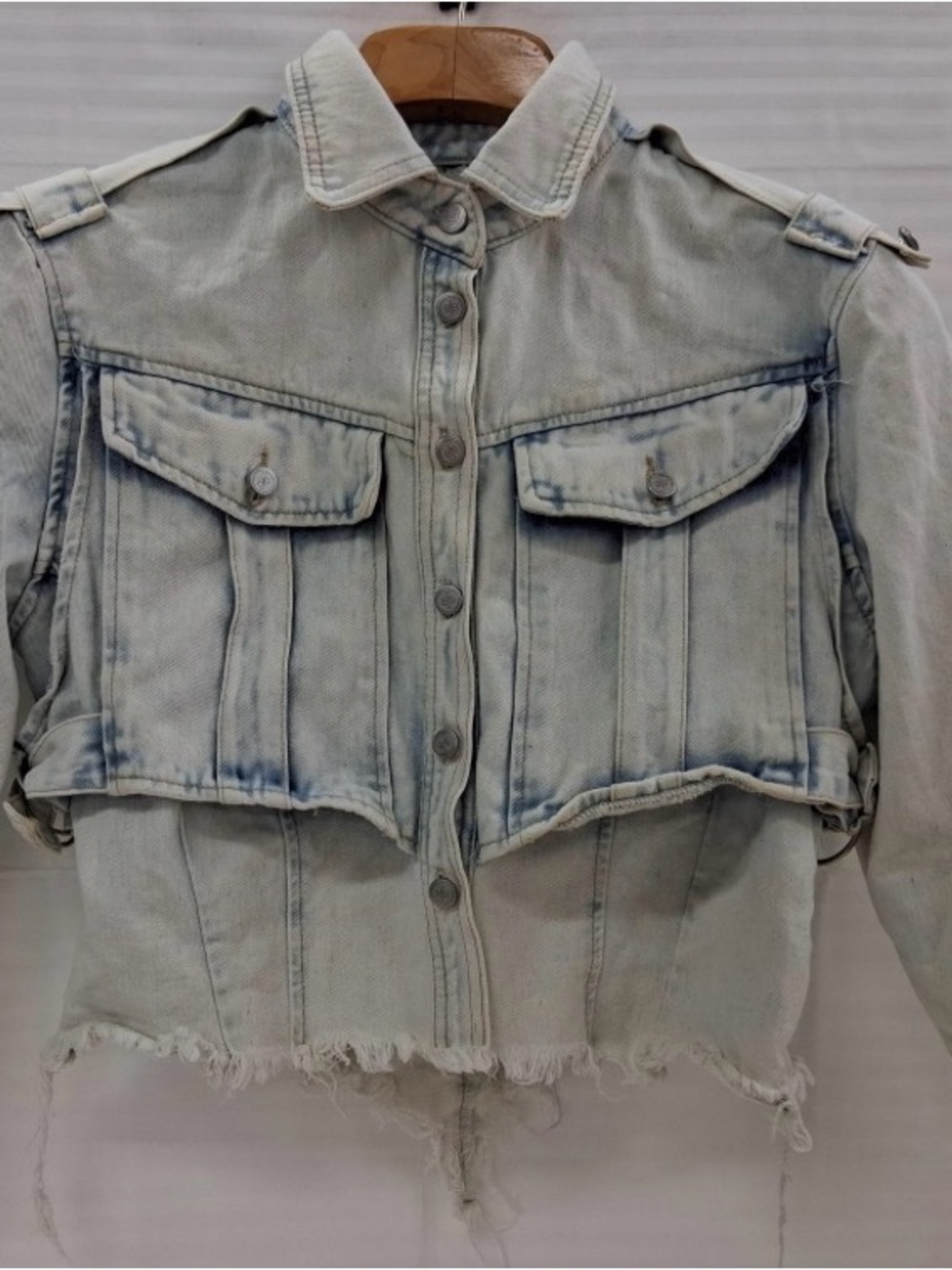 BBJ Los Angeles Women's Cropped Denim Jacket - Size L, 100% Cotton